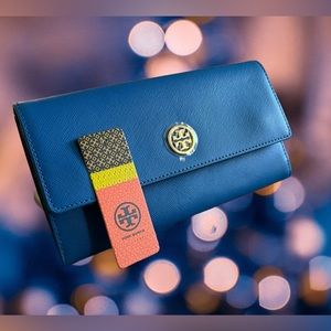 TORY BURCH PEBBLED LEATHER TRI-FOLD ROBINSON CONTINENT WALLET CHRISTMAS gift